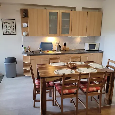 Kubu 3 Samostatny S Kuchyni * Spindleruv Mlyn